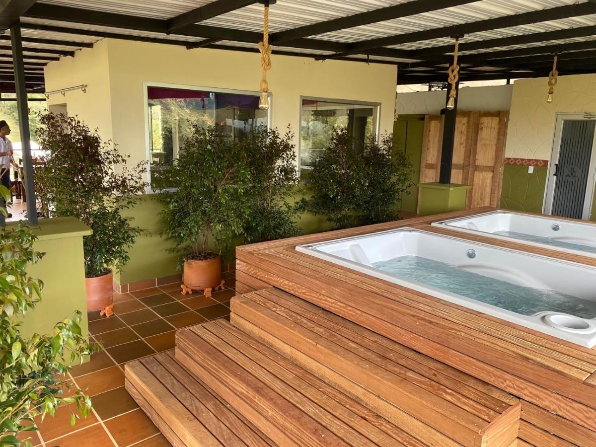 Hotel Bambu Guatape Luaran gambar