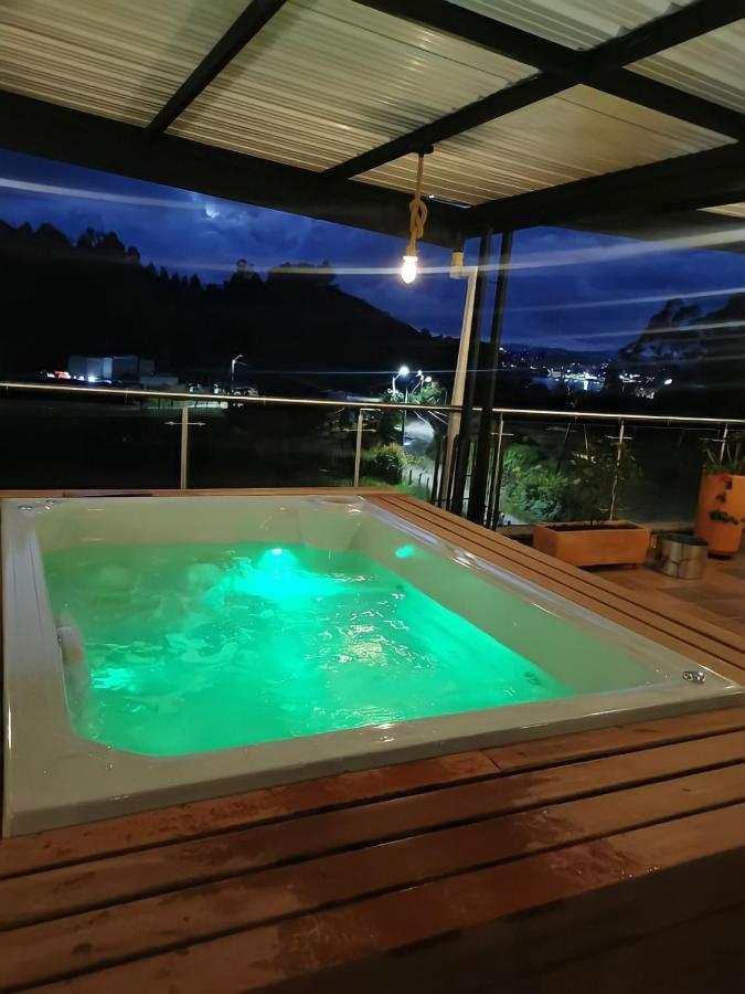 Hotel Bambu Guatape Luaran gambar